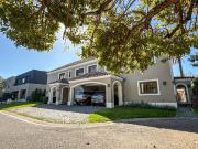 Casa en venta en Barrio Cerrado en la Horqueta