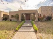 CASA EN VENTA EN BARRIO FINCAS DE SAN VICENTE