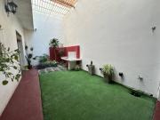 Casa en venta en barrio Lourdes con patio y cochera