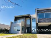 CASA en VENTA en Barrio Privado Los Naranjos Canning
