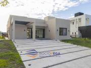 Casa en venta en Barrio San Felipe Canning