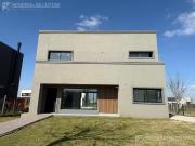 Casa en venta en Barrio San Pablo Pilar Del Este Casa en venta en Barrio San Pablo Pilar Del Este