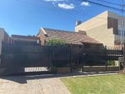 Casa en venta en Barrio Sarmiento