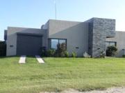 CASA EN VENTA EN BARRIO ¨SOLARES DEL VALLE¨