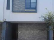 Casa en Venta en Base Aerea Fracc Puerta Laurel 3915
