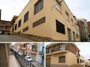 Casa en venta en Batea. Edificio en venta con muchas...