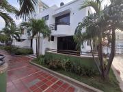 Casa en venta en Bavaria: tranquilidad y seguridad en...