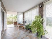 Casa en venta en Begues. Elegante chalet a 4 vientos en...