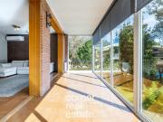 Casa en venta en Bellaterra. Magnifica casa orientada al...