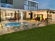 CASA EN VENTA EN BELLAVISTA DZITYA