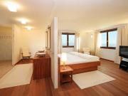 Casa en venta en Benahavís, Benahavís pueblo. Villa en...