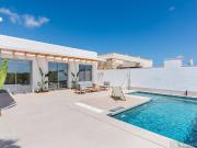 Casa en venta en Benijófar. Casas.