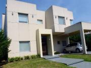 Casa en venta en Berazategui Este