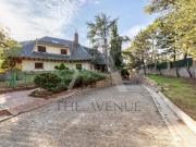 Casa en venta en Boadilla del Monte, Las Lomas. Singular...