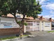 Casa en venta en Bogotá, Alhambra