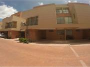 Casa En Venta En Bogota En Arrayanes Suba V72596