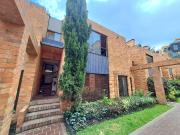 Casa En Venta En Bogota En Bella Suiza V253655