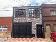 Casa En Venta En Bogota En Bravo Paez V291485