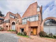 Casa En Venta En Bogota En Gratamira V305743
