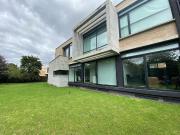 Casa En Venta En Bogota En Guaymaral V252493