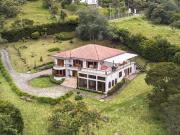 Casa En Venta En Bogota En La Floresta De La Sabana V186354