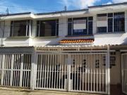 Casa En Venta En Bogota En Modelia V266044