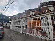 Casa En Venta En Bogota En Pontevedra V55671