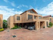 Casa En Venta En Bogota En San Jose De Bavaria V175838