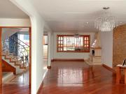 Casa En Venta En Bogota En Santa Paula V227394