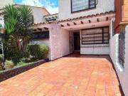 Casa En Venta En Bogota En Santa Paula V329509