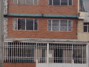 Casa En Venta En Bogota En Santa Rita V55035