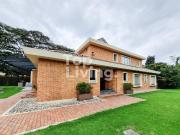 Casa En Venta En Bogota En. V238231