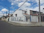 Casa En Venta En Bogota En Villa Luz V234892