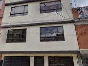 Casa En Venta En Bogota En Villa Luz V292925