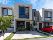 Casa en Venta en Boskia Residencial Zapopan 2.800.000 3...