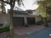 CASA EN VENTA CON UN DEPARTAMENTO EN BOSQUE DE LAS LOMAS...