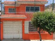 Casa en venta en Bosque de Tecas, Jardines de Morelos,...