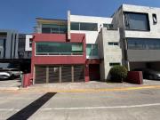 Casa en Venta en Bosque Esmeralda, Puerta de Quiroga