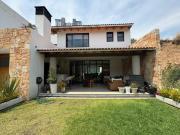 Casa en venta en Bosque real, calle privada con vigilancia