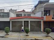 Casa en venta en Bosques de Aragón, 4 habitaciones, 3...