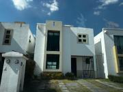 Casa en Venta en Bosques de Ica, Zinacantepec