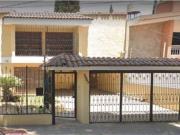 Casa en venta en Bosques de La Victoria, Guadalajara,...