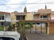 Casa en Venta en Bosques de la Victoria Guadalajara Jalisco