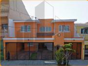 Casa en venta en Bosques de La Victoria, Guadalajara,...