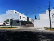 Casa en venta en Bosques de La Victoria, Guadalajara,...