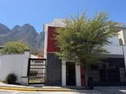 Casa en venta en Bosques de las Cumbres | Esquina frente...