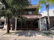 Casa en venta en Bosques de las cumbres frente a Plaza...