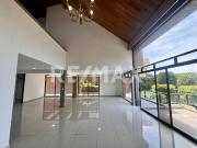 CASA EN VENTA EN BOSQUES DE LAS LOMAS
