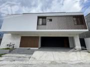 Casa en Venta en Bosques de las Misiones Santiago N.L