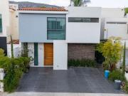 Casa en Venta en Bosques de Santa Anita, Tlajomulco